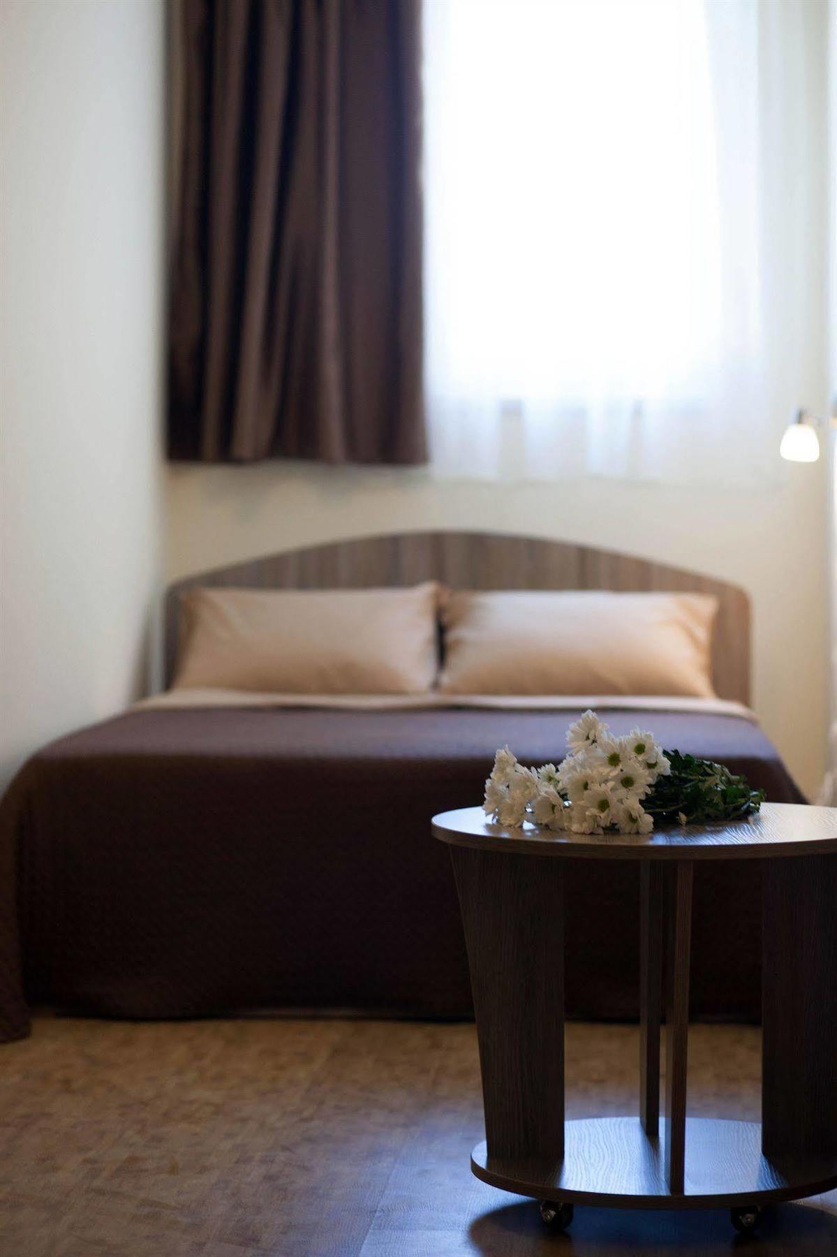 Arnautskiy Hotel Oldenburg Bagian luar foto