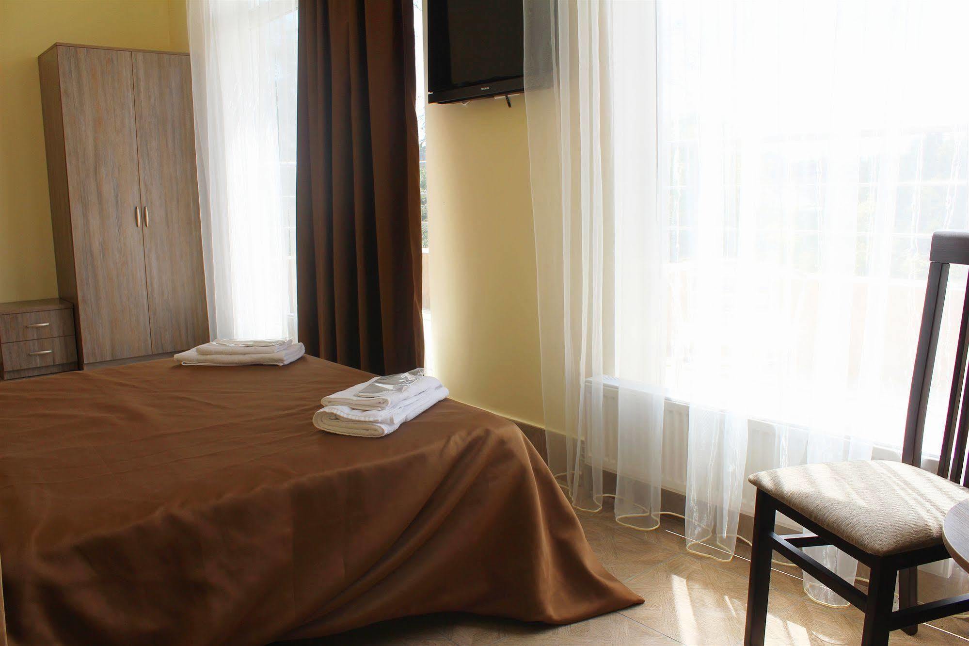 Arnautskiy Hotel Oldenburg Bagian luar foto