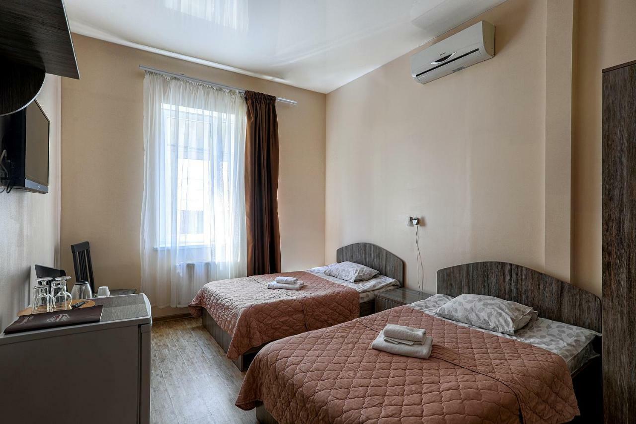 Arnautskiy Hotel Oldenburg Bagian luar foto